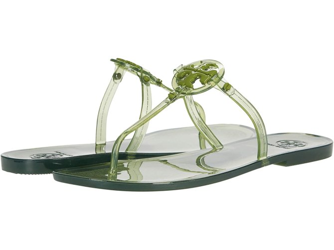 STYLECASTER | Jelly Sandal Trend
