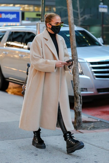 STYLECASTER | Jennifer Lopez Street Style