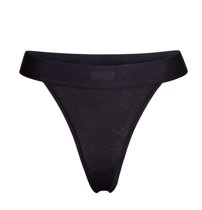 STYLECASTER | Megan Fox Kourtney Kardashian Skims