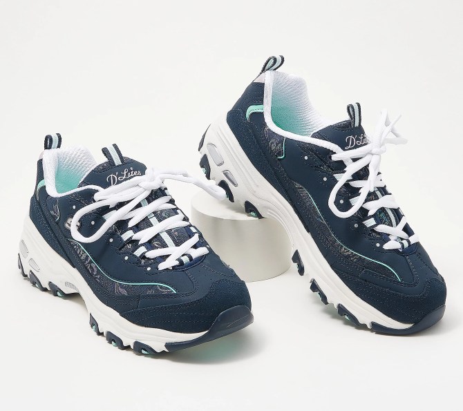 Skechers D'Lites Mesh Lace Up Sneakers in Blue