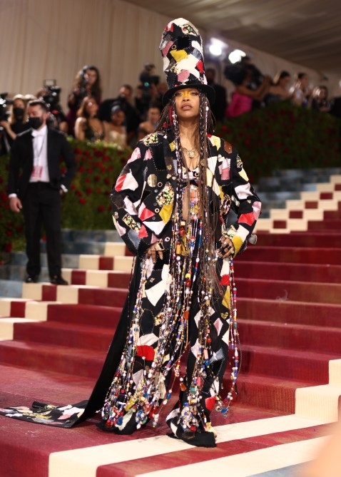 STYLECASTER | Erykah Badu