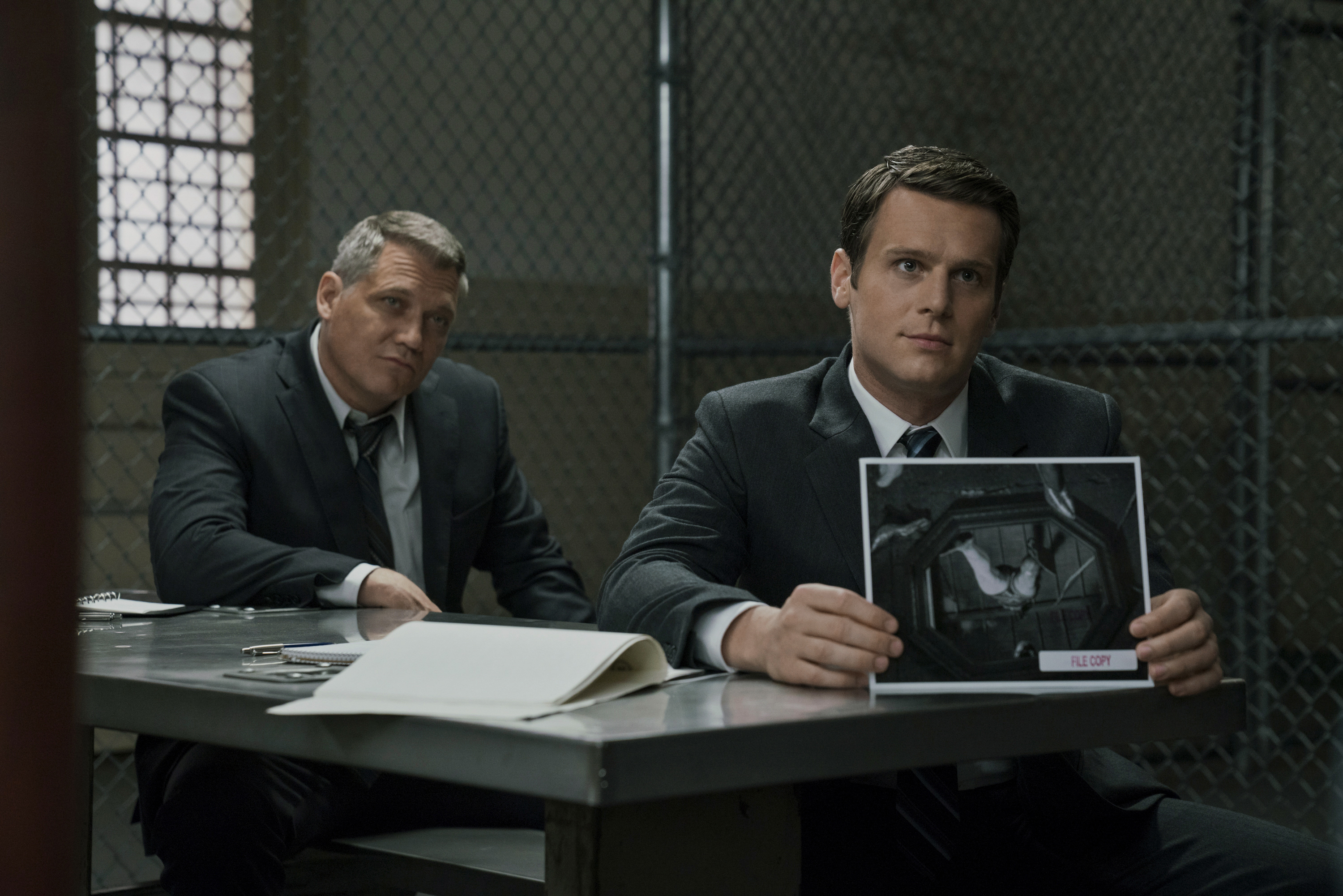 Jonathan Groff, Holt McCallany, Mindhunter. 