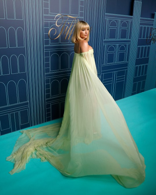 STYLECASTER | Florence Pugh Met Gala Look 2023 