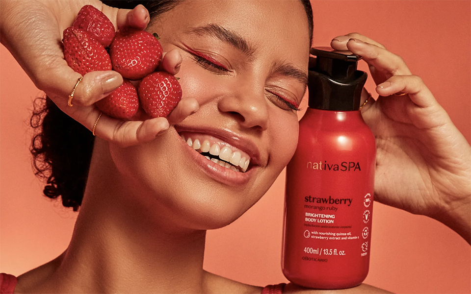 NativaSPA Strawberry Brightening Body Lotion