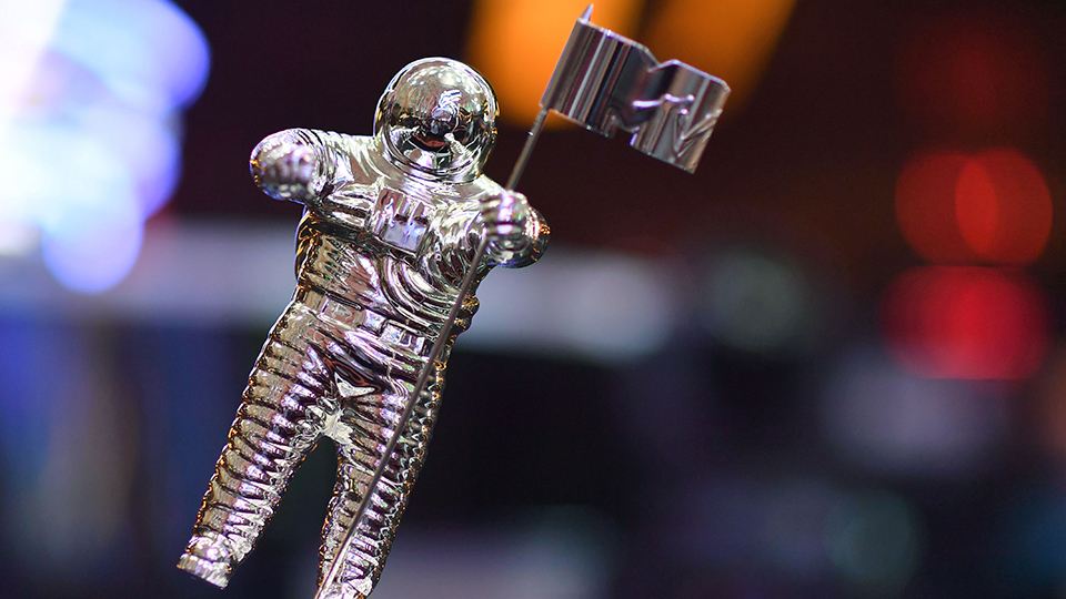 The VMA trophy known as "Moon Person" is seen during the 2018 VMAs press junket at radio City Music Hall in New York on August 17, 2018. - The 2018 VMAs will be held on August 20, 2018. (Photo by Angela Weiss / AFP)        (Photo credit should read ANGELA WEISS/AFP via Getty Images)