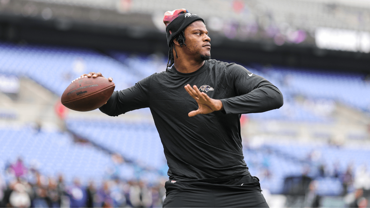 Lamar Jackson’s Girlfriend Praised Him For Teaching Her How To Handle ‘Criticism’