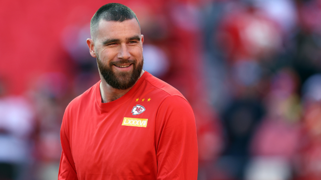 Travis Kelce contract
