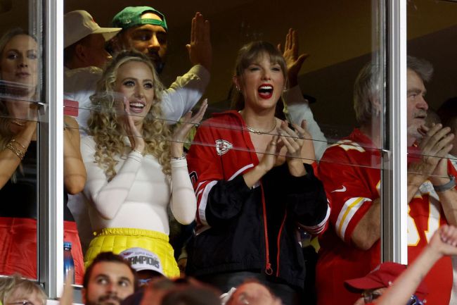 Taylor Swift and Brittany Mahomes at Chiefs vs. Broncos