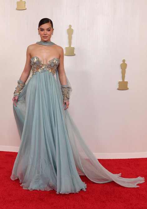 Hailee Steinfeld at the 96th Annual Academy Awards in Los Angeles.