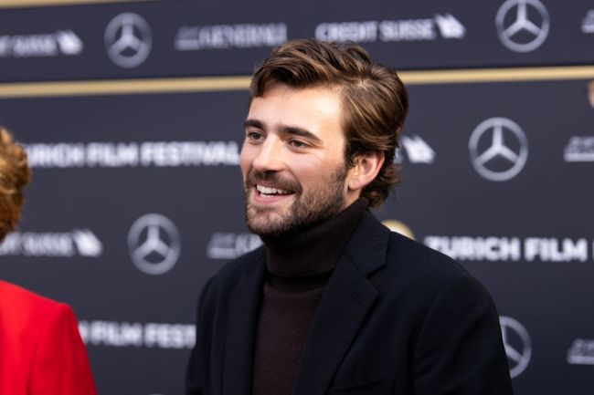 Charlie Rowe attends the "Gigi & Nate" photocall during the 18th Zurich Film Festival at Kongresshaus on September 23, 2022 in Zurich, Switzerland.