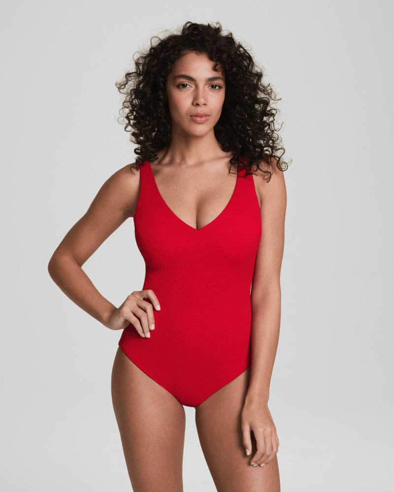 15 Swimsuits That Don't Dig In 2026—Elastic-Free & Seamless Swimwear