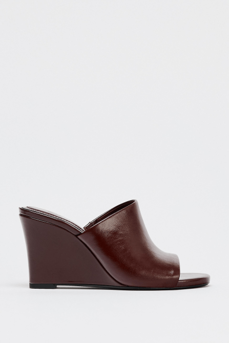The Zara Leather Wedges in burgundy red