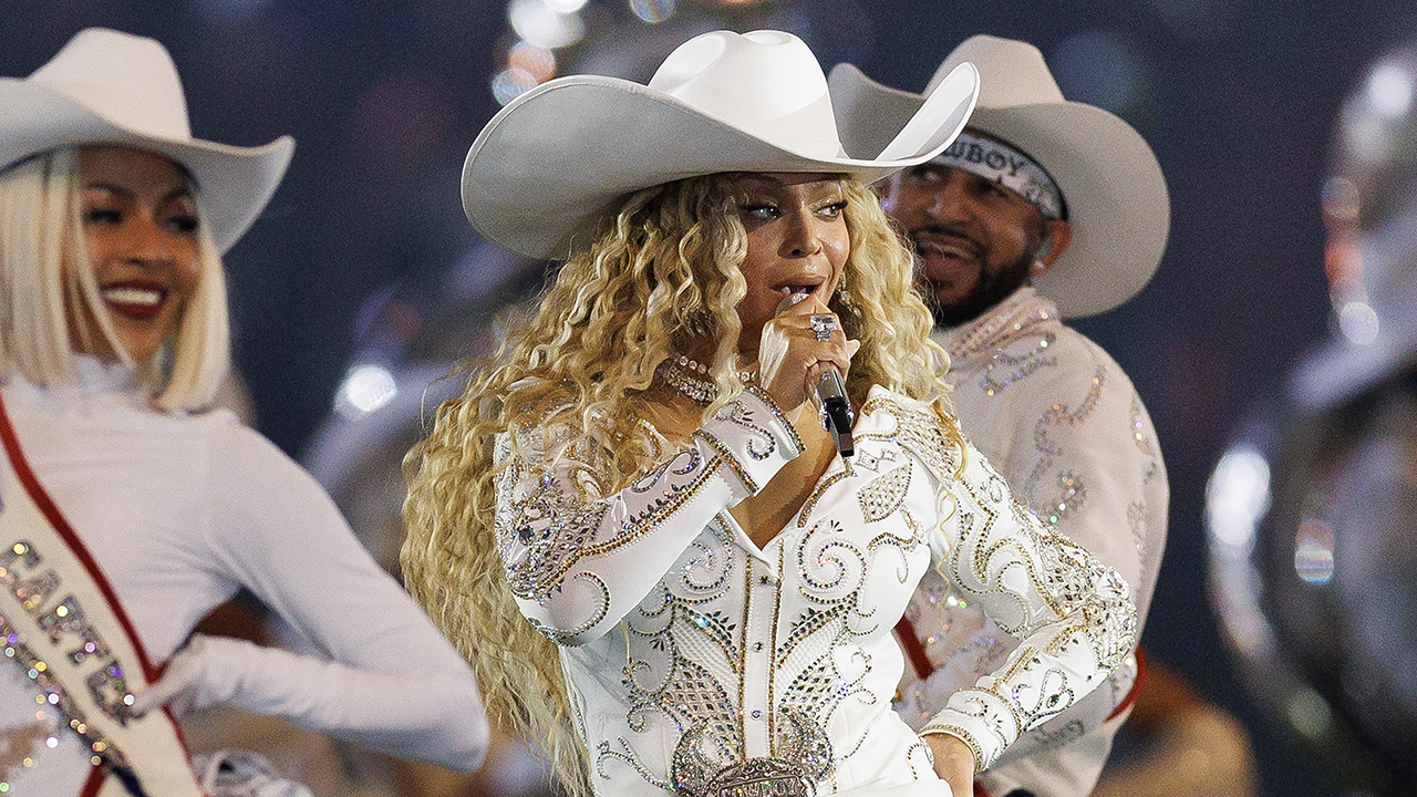 HOUSTON, TEXAS - DECEMBER 25: Beyoncé performs at halftime during an NFL football game between the Baltimore Ravens and the Houston Texans, at NRG Stadium on December 25, 2024 in Houston, Texas.