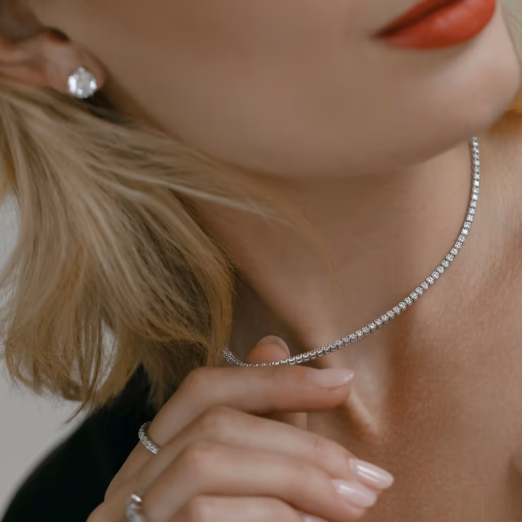 How to Layer Necklaces According to a Stylist